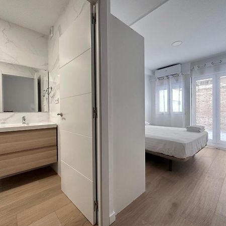 Artes Y Oficios Apartaments Ab Valência Exterior foto